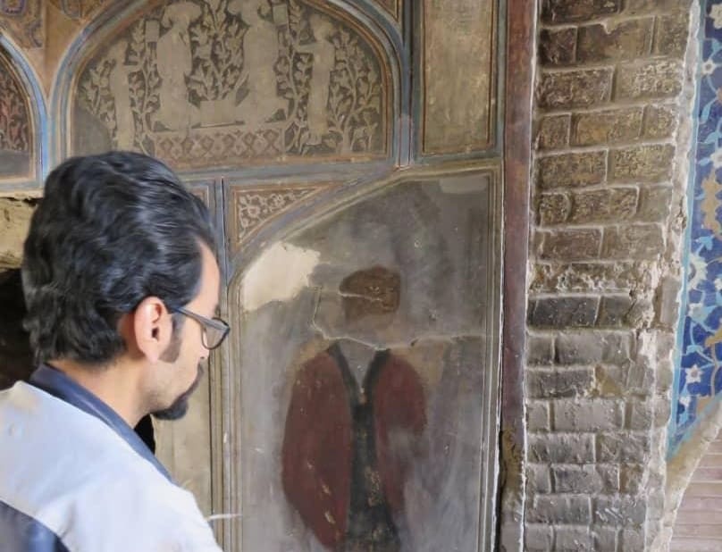 مرمت تزیینات و اشیا تاریخی